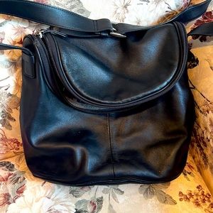 Max black medium shoulder bag *90’s
